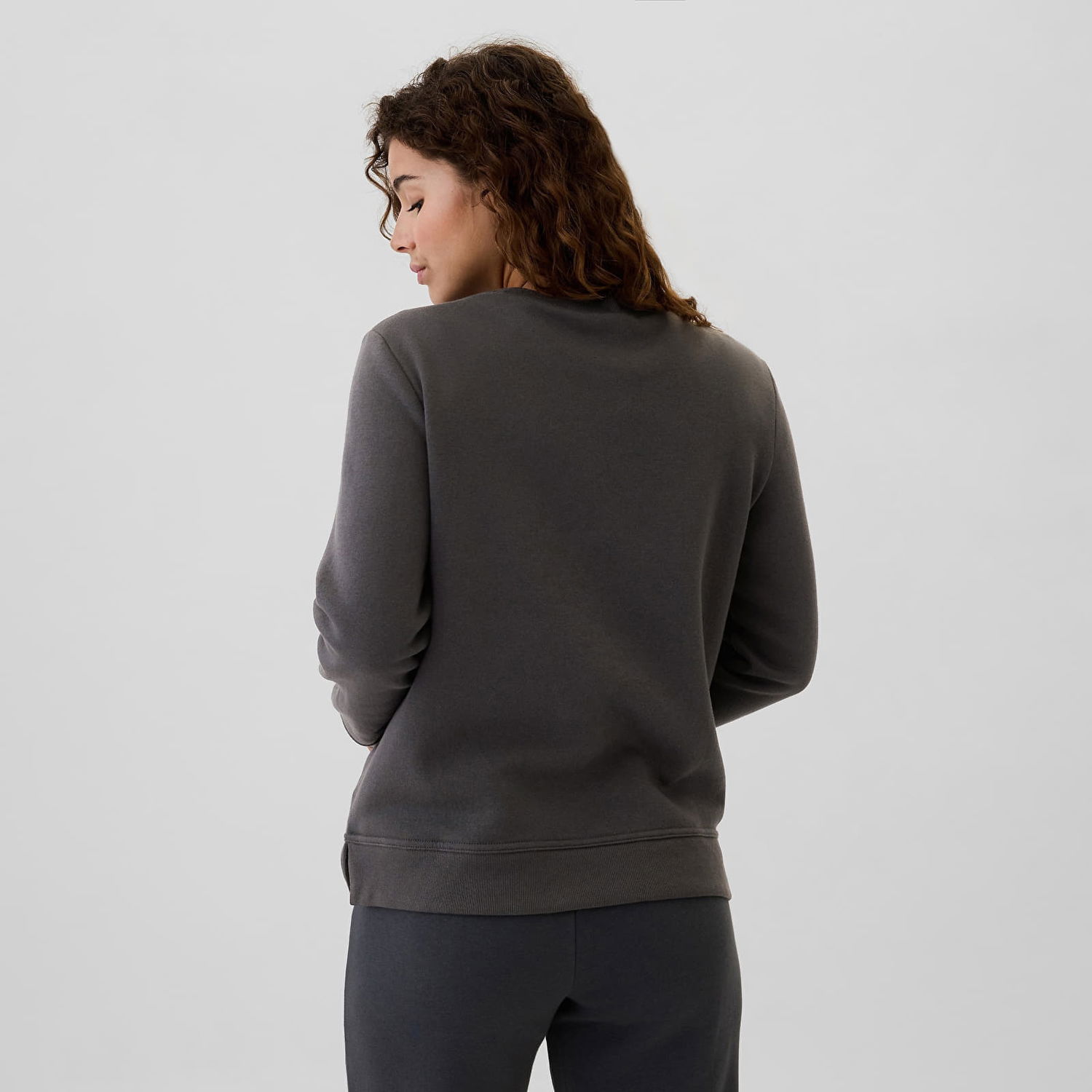 Суитчър GAP Sweatshirt Logo Sweatshirt Cast Iron L Сиво | 540907-00, 1