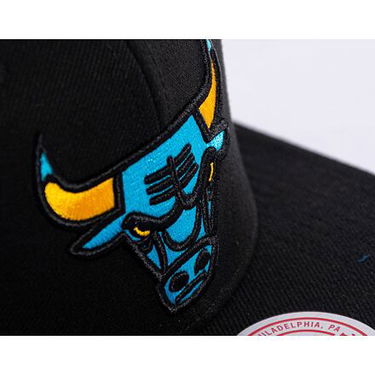 Шапка с козирка Mitchell & Ness NBA Core Xi Snapback Chicago Bulls Black Черно | HHSS6751-CBUYYPPPBLCK, 5