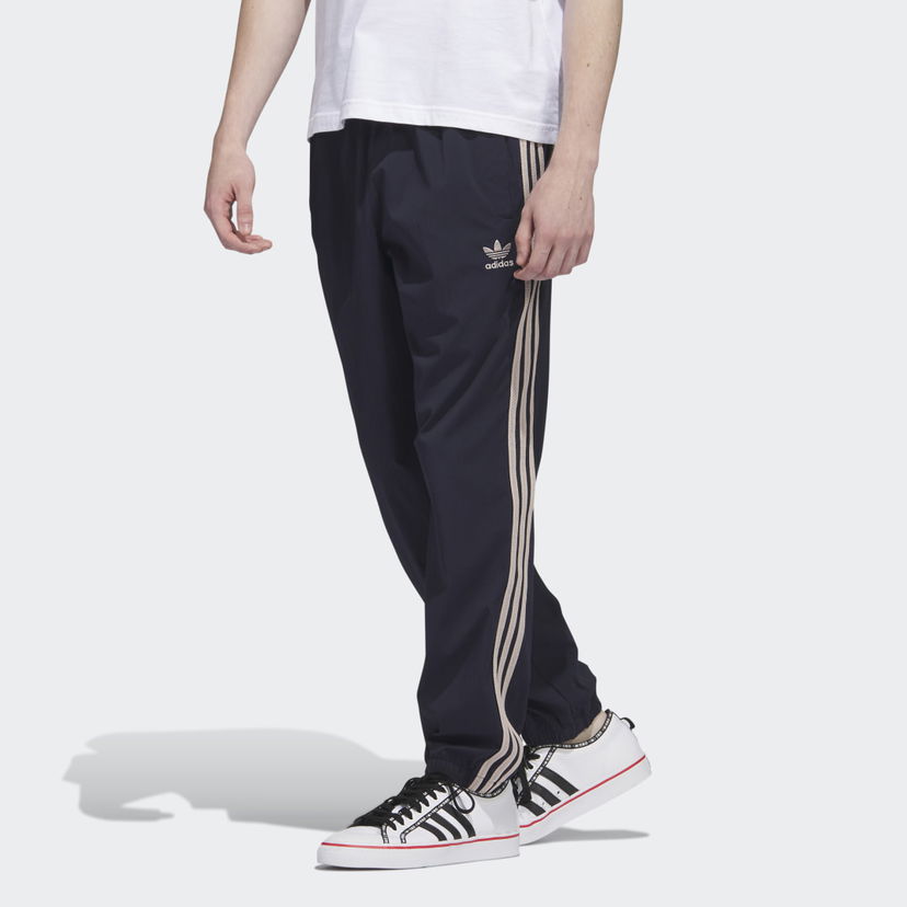 Спортни панталони adidas Performance Woven Track Pants Черно | IC5541