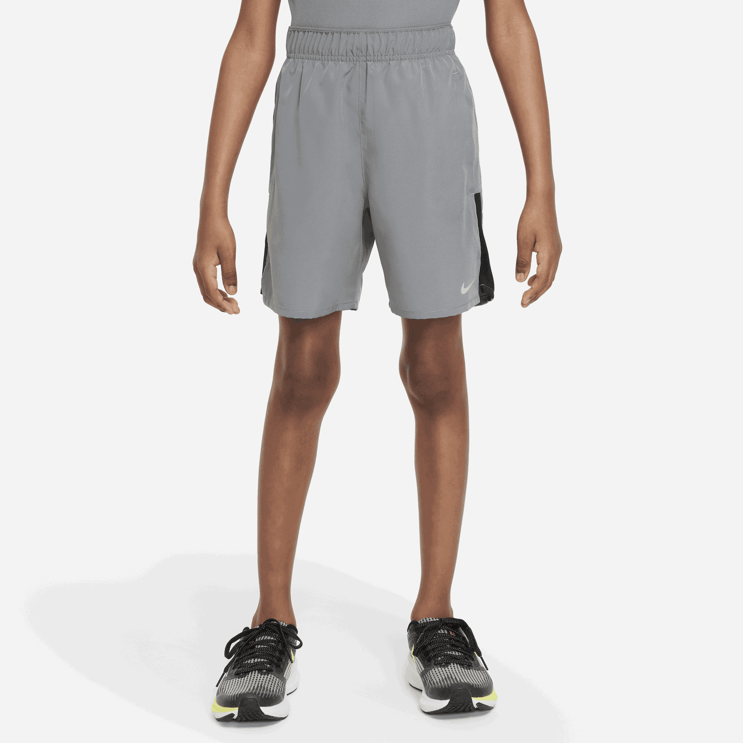 Къси панталони Nike Dri-FIT Challenger Training Shorts Сиво | FD0238-084, 0