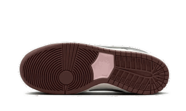 Кецове и обувки Nike SB Yuto Horigome x Dunk Low SB "Grey" Сиво | FQ1180-001, 2