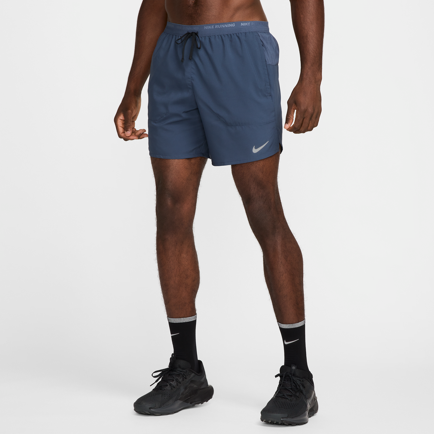 Къси панталони Nike Dri-FIT Stride 7" Running Shorts with Liner Синьо | DM4761-437, 0