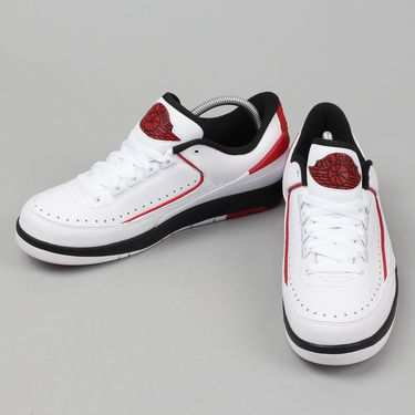 Кецове и обувки Jordan Air Jordan 2 Retro Low ''Chicago'' Бяло | 832819-101, 2