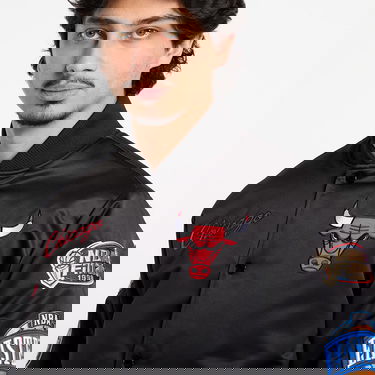 Яке бомбър Mitchell & Ness Blackout Heavyweight Satin Jacket Chicago Bulls NBA Черно | JK15027-CBUBLCK, 2