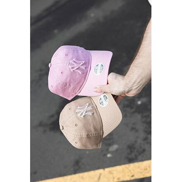 Шапка с козирка New Era 9TWENTY MLB Washed New York Yankees Camel / White One Size Бежово | 60434986, 5
