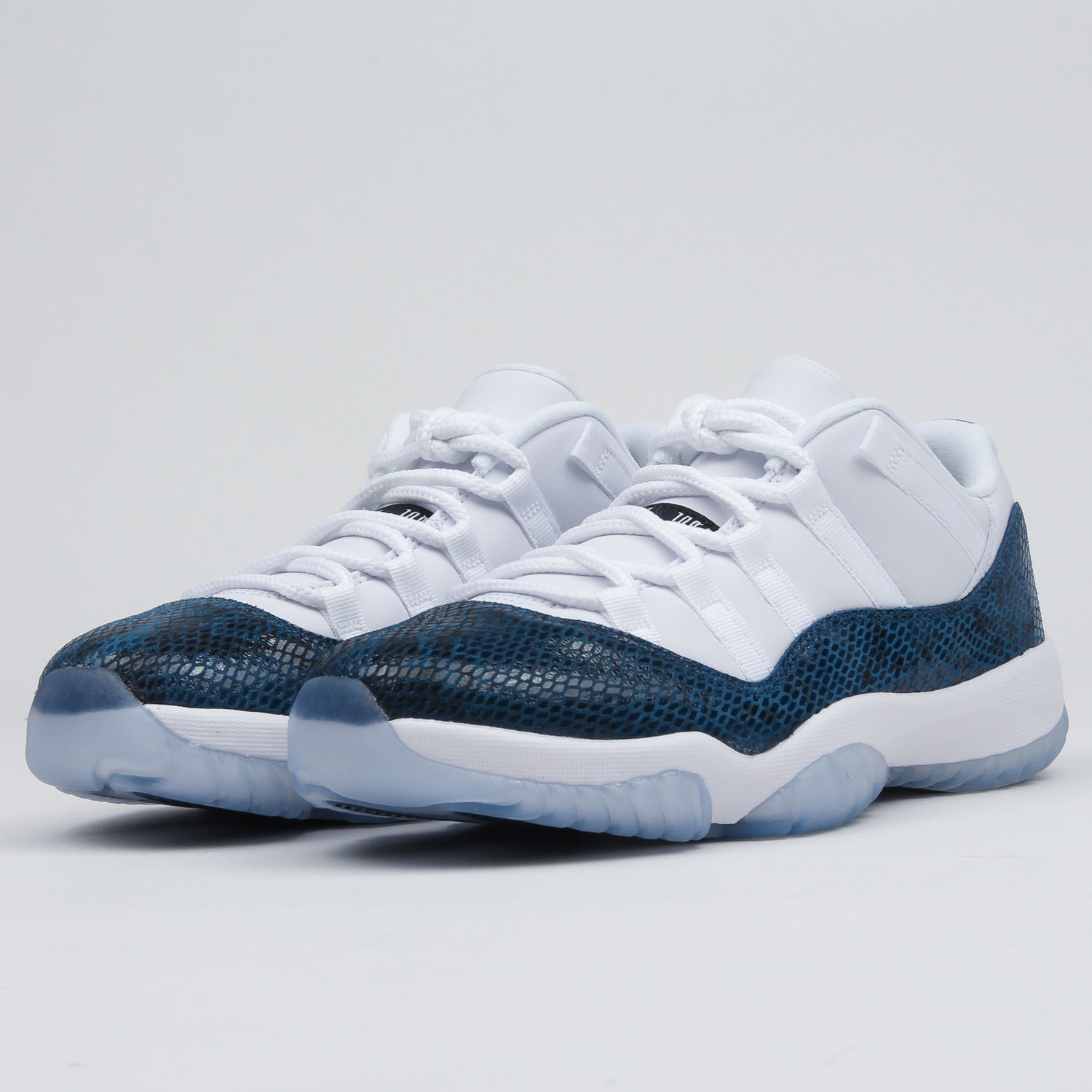 Кецове и обувки Jordan Jordan 11 Retro Low LE Бяло | CD6846-102, 1