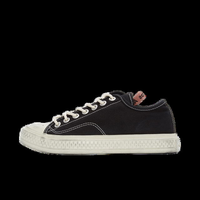 Black Canvas Low-Top