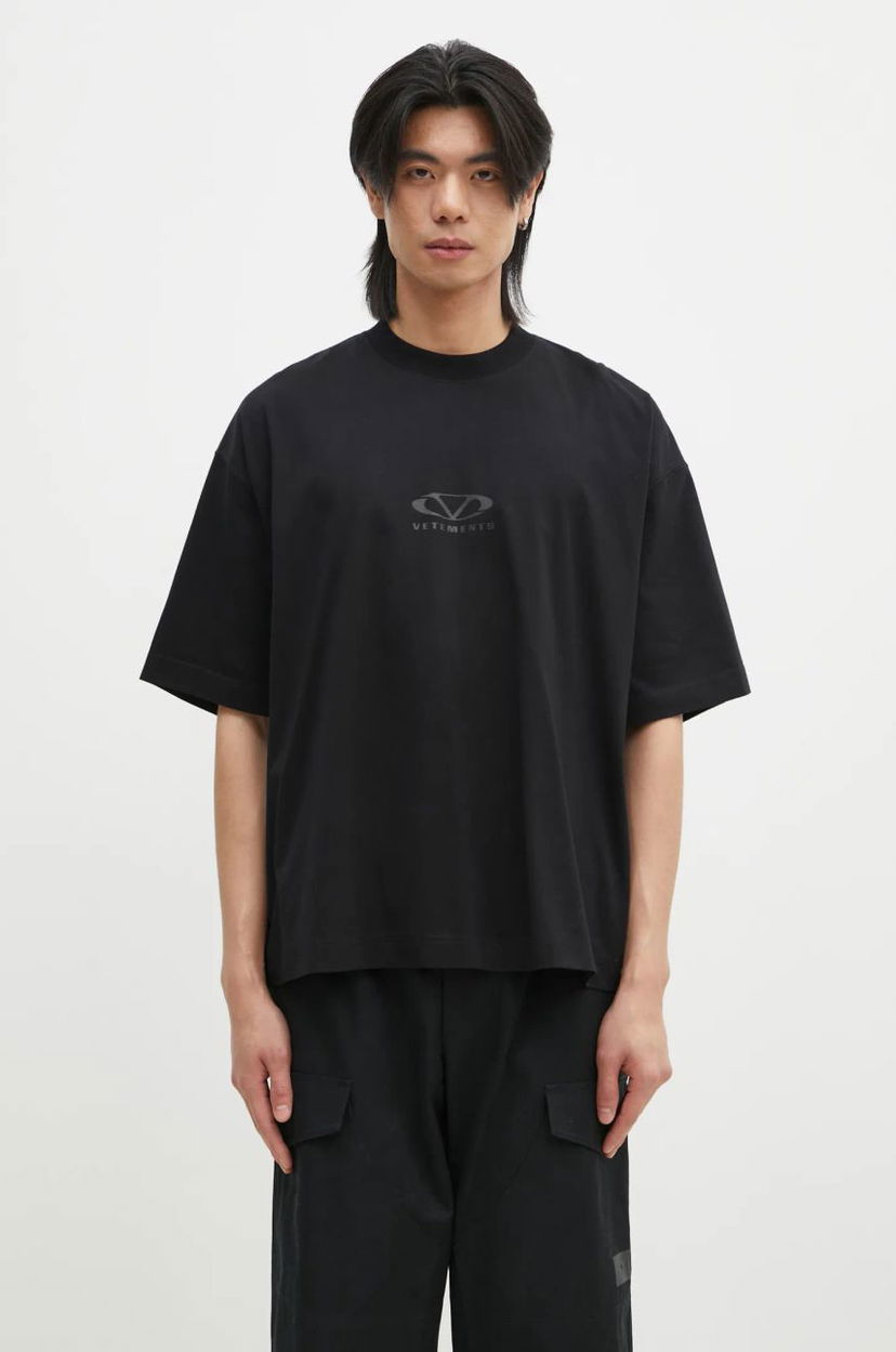 Тениска VETEMENTS Oval Logo Cropped Boxy T-Shirt Черно | UA66TR600BB