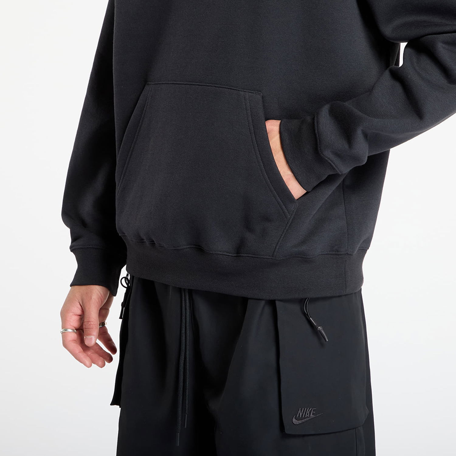 Суитчър New Balance Pullover Hoodie with Kangaroo Pocket Черно | NBMT53528BK, 1