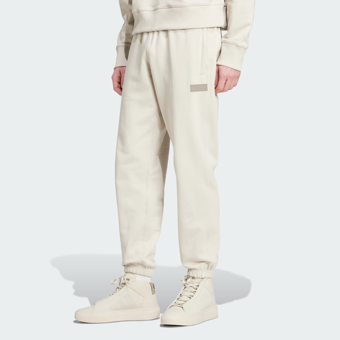 Спортни панталони adidas Performance Mercedes - AMG Petronas Formula One Team Premium Sweatpants Бежово | JW3083, 0