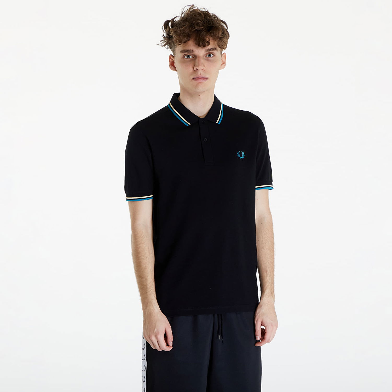 Поло тениска Fred Perry Twin Tipped Shirt Black/ Ice Cream/ Cyber Blue Черно | M3600 U96, 0