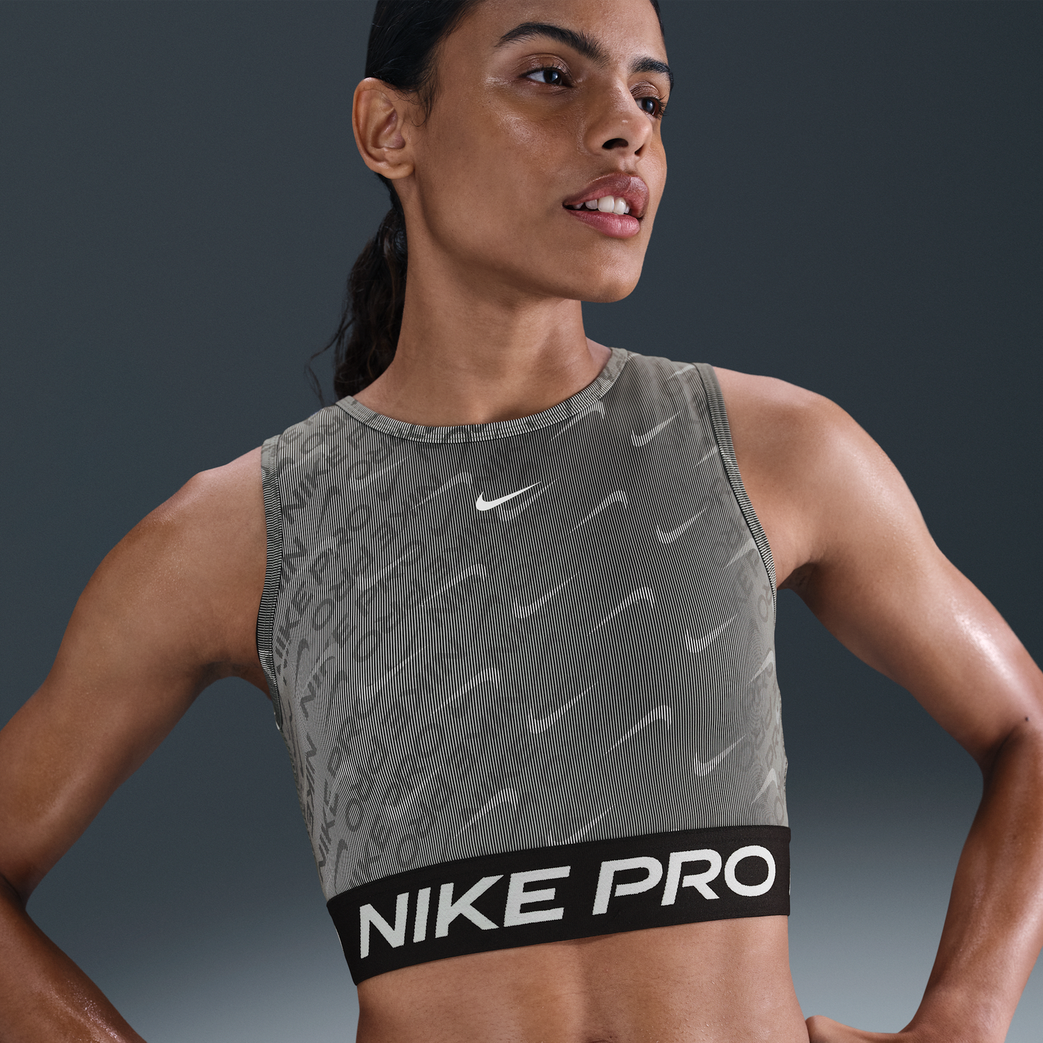 Съкратен топ Nike Nike Pro Dri-FIT Printed Crop Top Сиво | HQ5683-010, 0