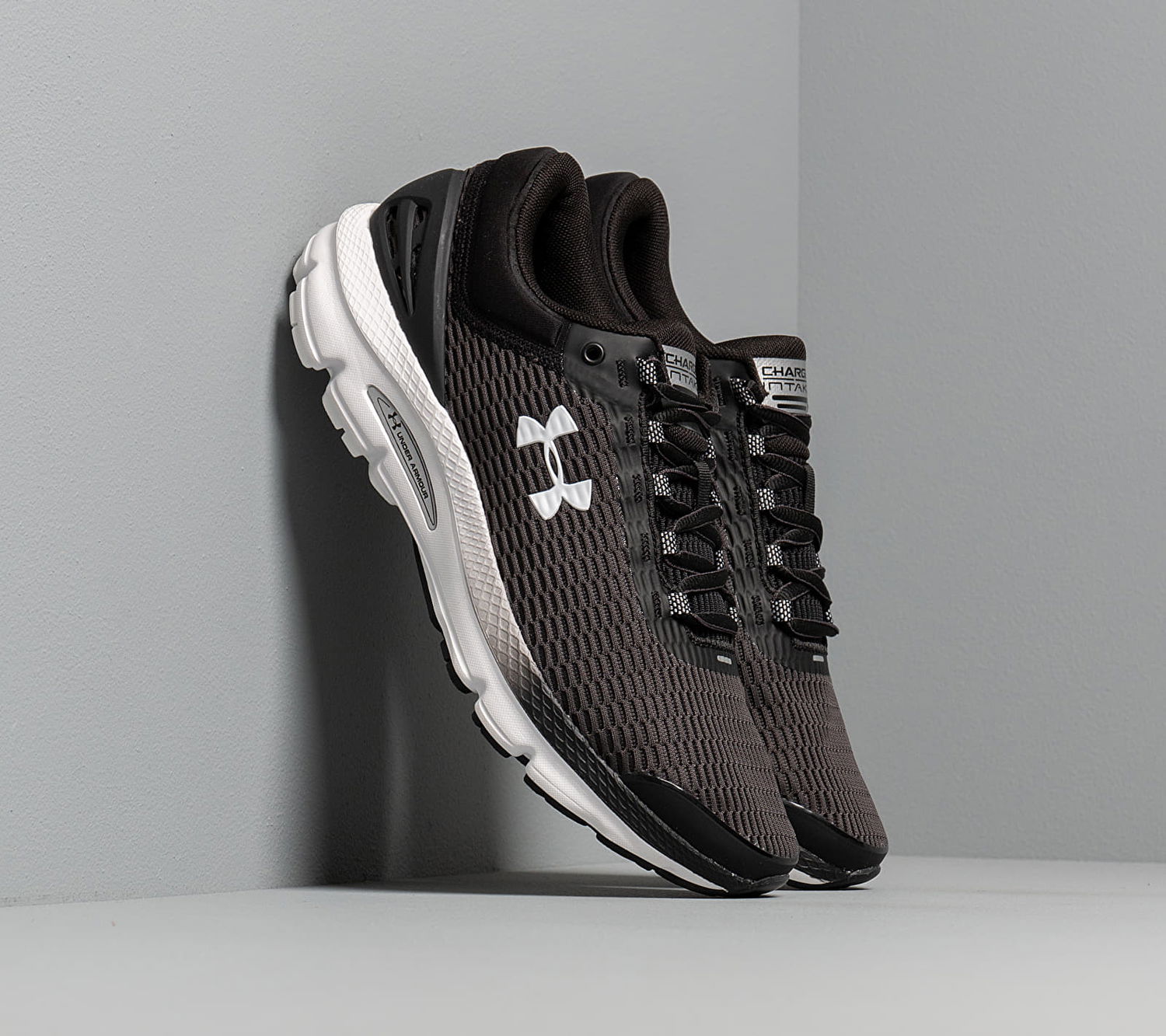 Кецове и обувки Under Armour Charged Intake 3 Черно | 3021229-004, 1