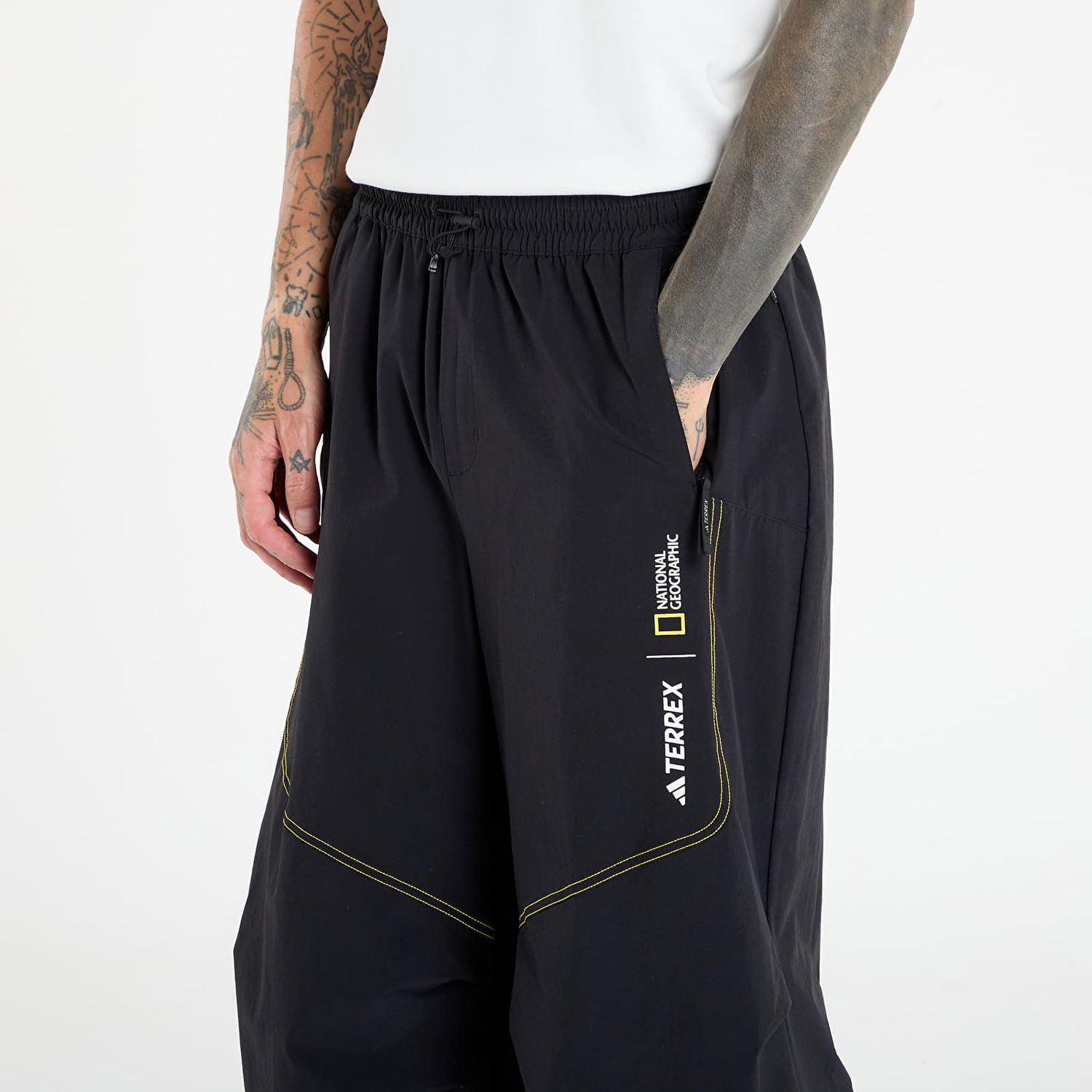 Панталони adidas Originals adidas x National Geographic Aeroready Pants Черно | KA3278, 1