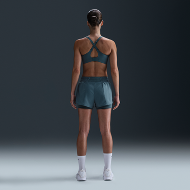 Къси панталони Nike Nike One Dri-FIT 2-in-1 Mid-Rise 3" Training Shorts Зелено | DX6012-006, 4