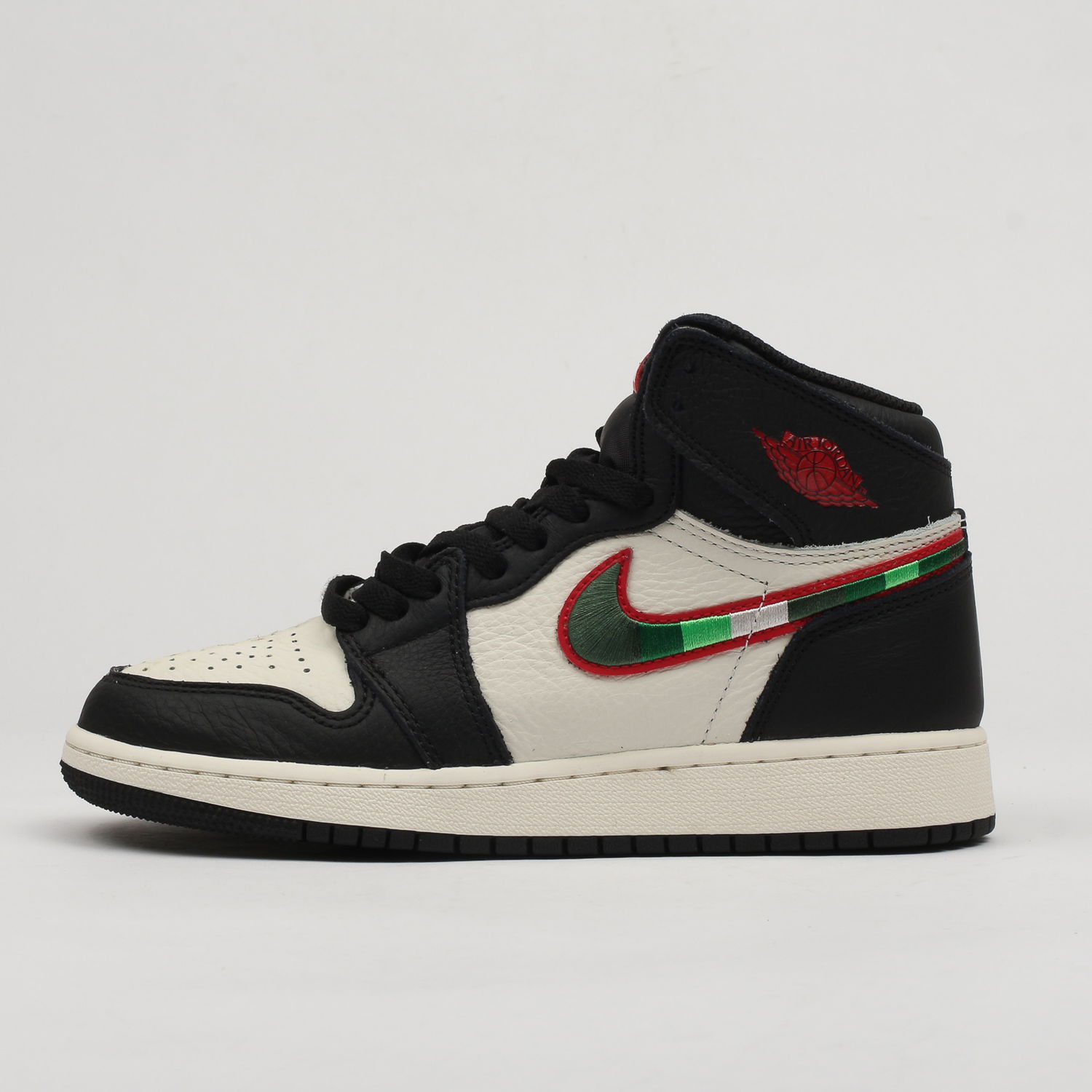 Кецове и обувки Jordan Air Jordan 1 Retro High "A Star Is Born" GS Черно | 575441-015, 0