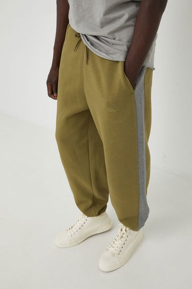 Спортни панталони Levi's Sweatpant Зелено | A3310.0000, 0