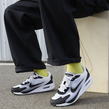 Кецове и обувки Nike Air Max Solo Бяло | DX3666-100, 2