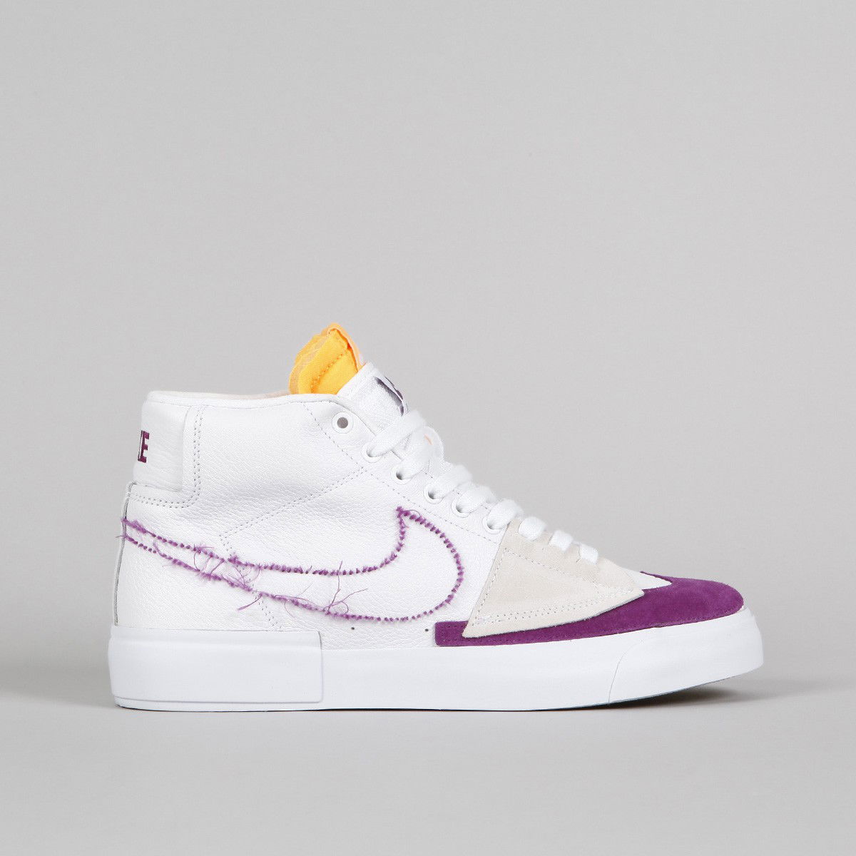 Кецове и обувки Nike SB Zoom Blazer Mid Edge SB "White Viotech" Бяло | DA2189-100, 0
