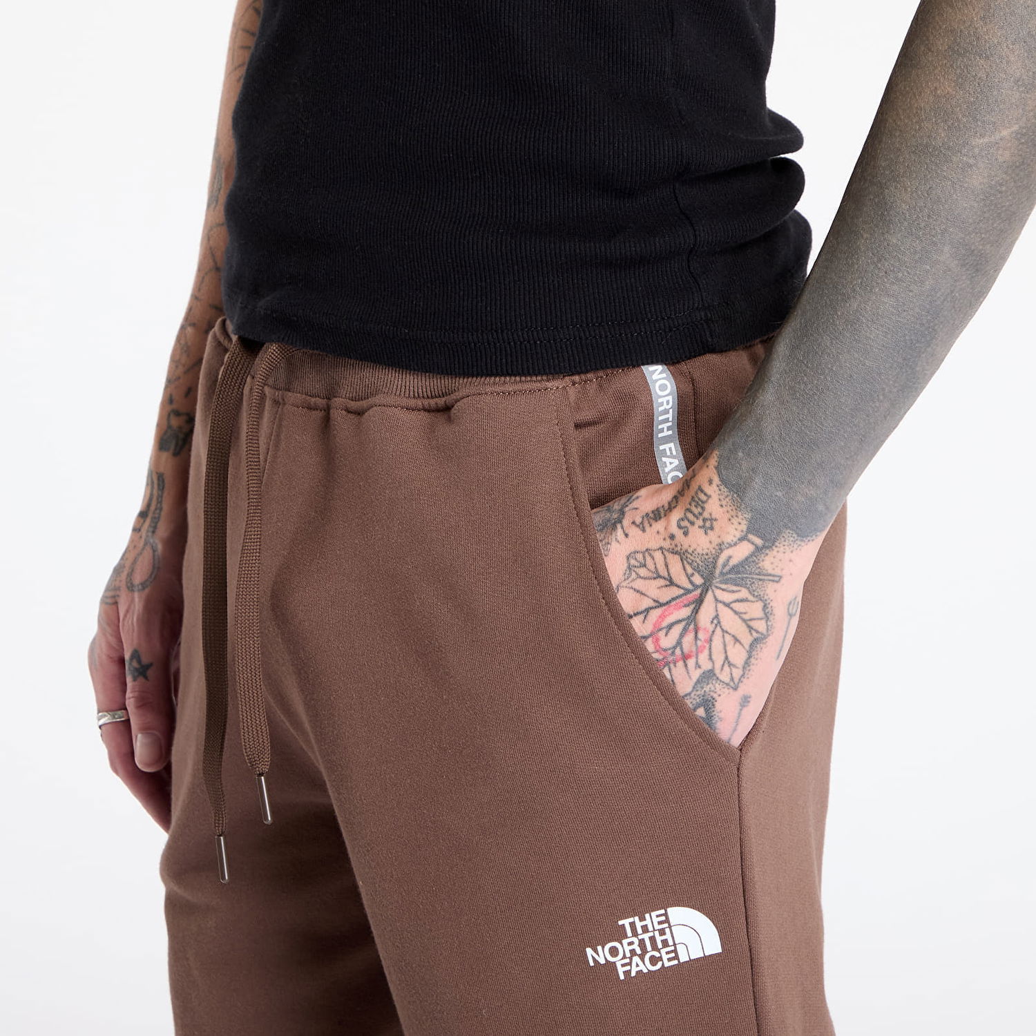Спортни панталони The North Face Sweatpants Zumu Jogger Smokey Brown S Кафяво | NF0A87DE1OI1, 1