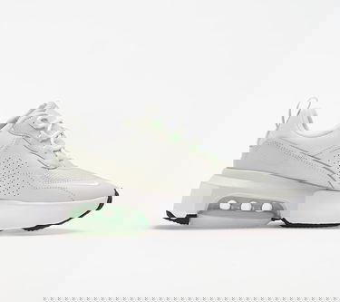 Кецове и обувки Nike W Air Max Verona Зелено | CI9842-003, 1