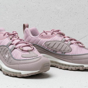 Кецове и обувки Nike Air Max 98 Розово | 640744-200, 4
