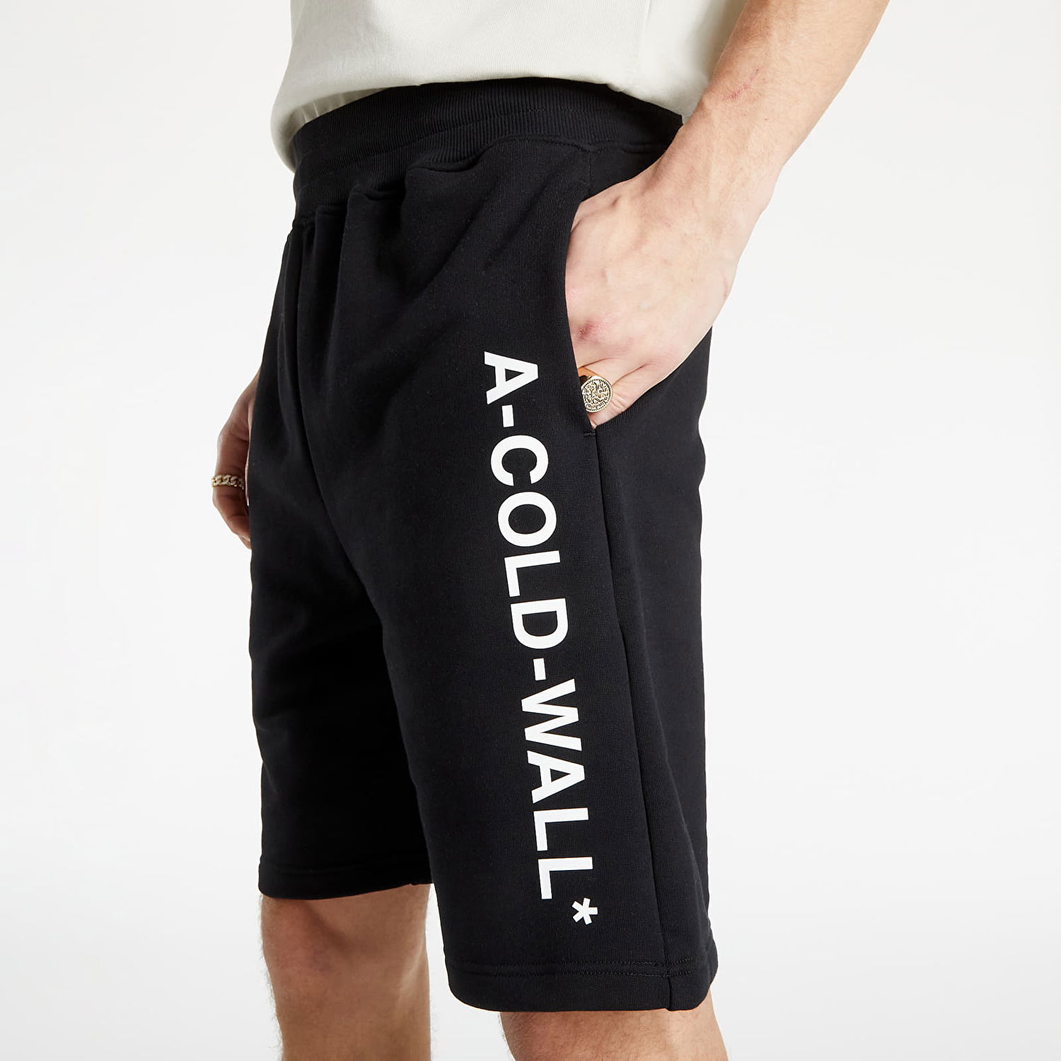 Къси панталони A-COLD-WALL* Knitted Essential Logo Sweat Short Черно | ACWMB118 Black, 1