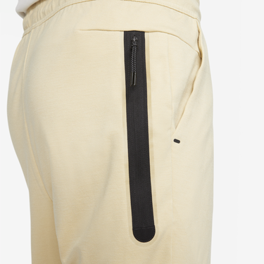 Спортни панталони Nike Sportswear Tech Fleece Lightweight Slim-Fit Jogger Tracksuit Bottoms Бежово | DX0826-783, 2