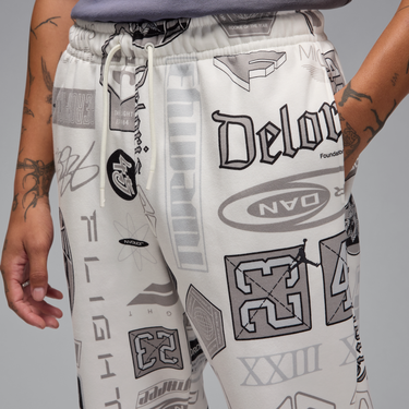 Спортни панталони Jordan Jordan Essentials Fleece Printed Pants Бяло | HM7257-133, 2