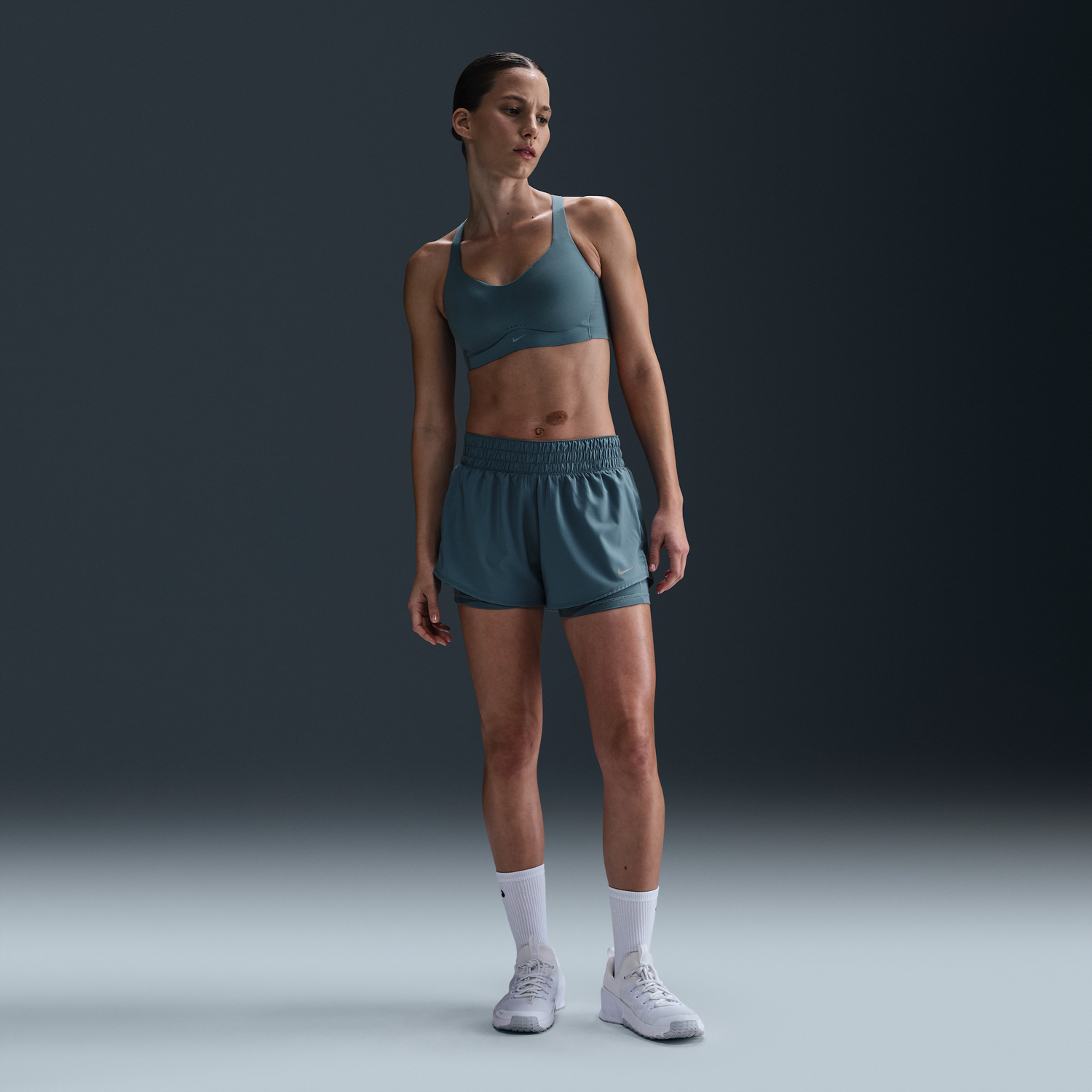 Къси панталони Nike Nike One Dri-FIT 2-in-1 Mid-Rise 3" Training Shorts Зелено | DX6012-006, 0