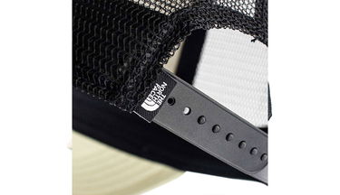 Шапка с козирка The North Face Mudder Trucker Hat Бежово | NF0A5FXA3X4, 2