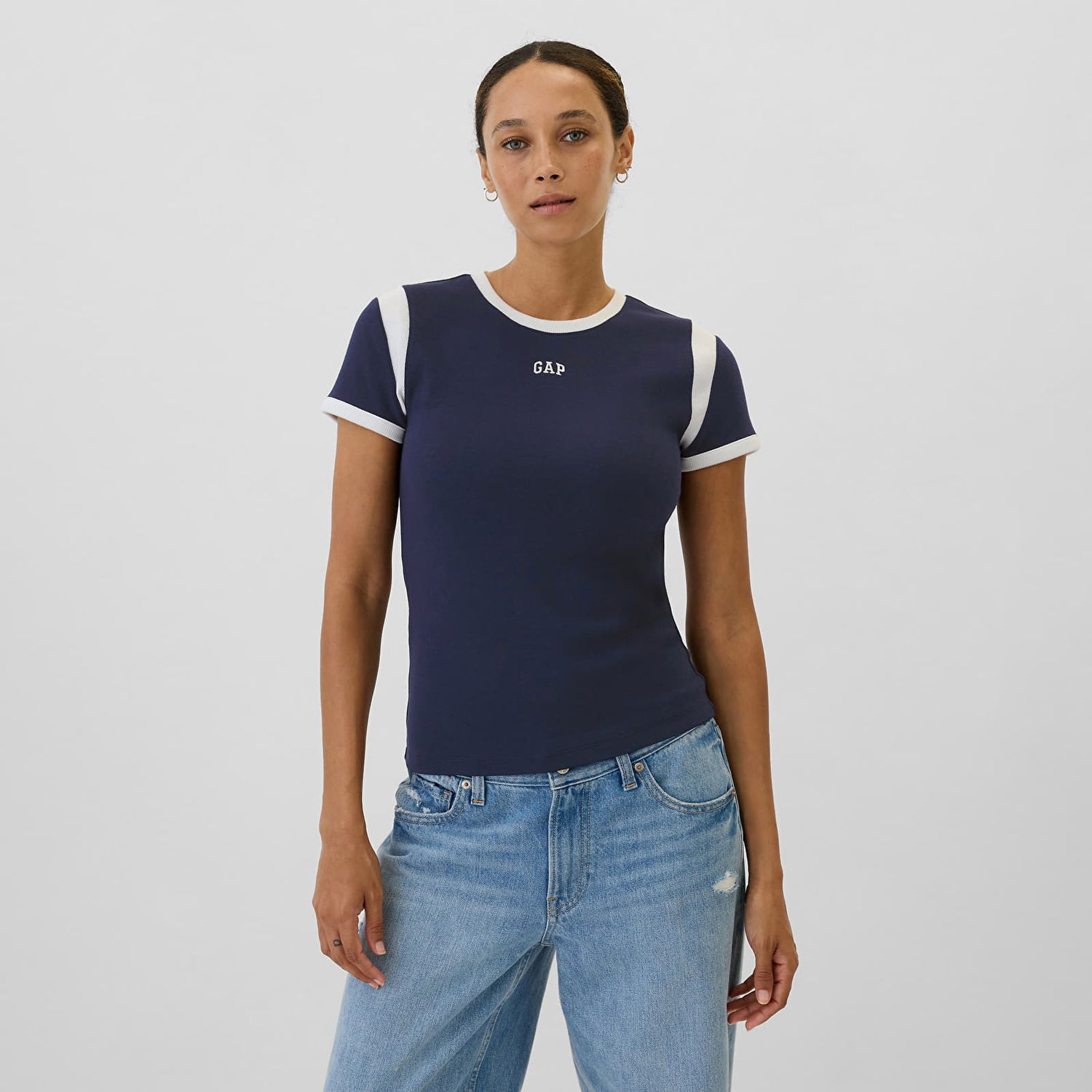 Тениска GAP T-shirt Shortsleeve Logo Tee Navy Uniform S Черно | 534391-00, 0