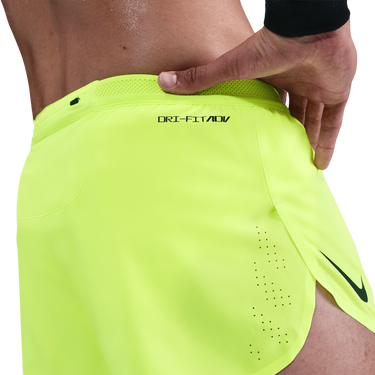 Къси панталони Nike AeroSwift 2inch Running Shorts Жълто | fn3349-702, 1