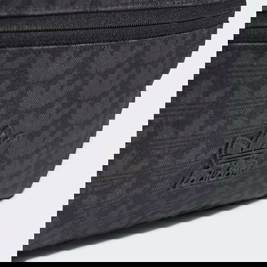 Раници и чанти adidas Originals Monogram Classic Backpack Черно | IJ5052, 5