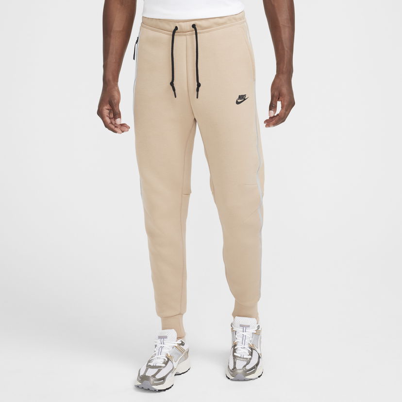 Спортни панталони Nike Tech Fleece Sweatpants Бежово | HQ3747-200