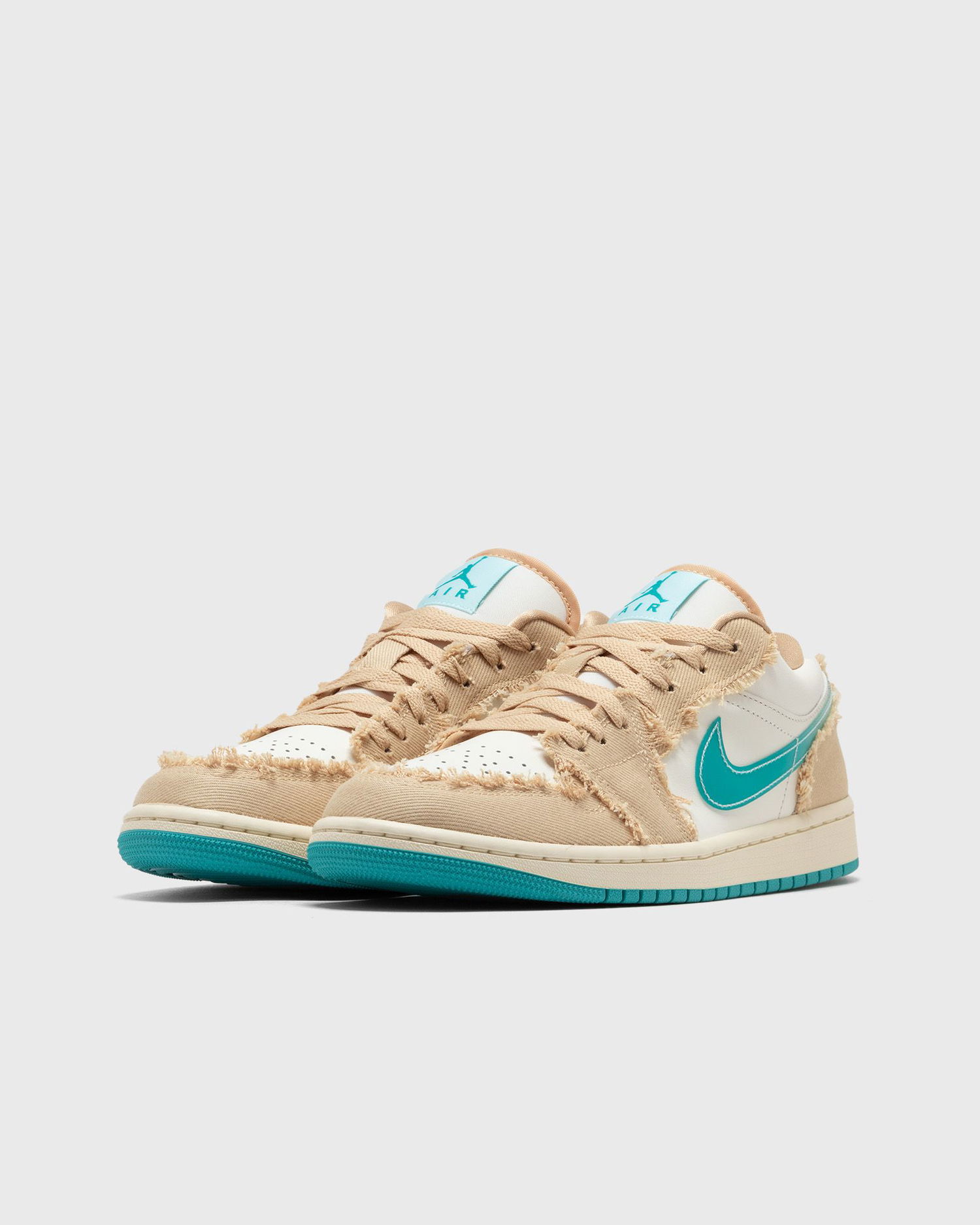 Кецове и обувки Jordan AIR JORDAN 1 LOW SE W Бежово | HF4983-252, 1