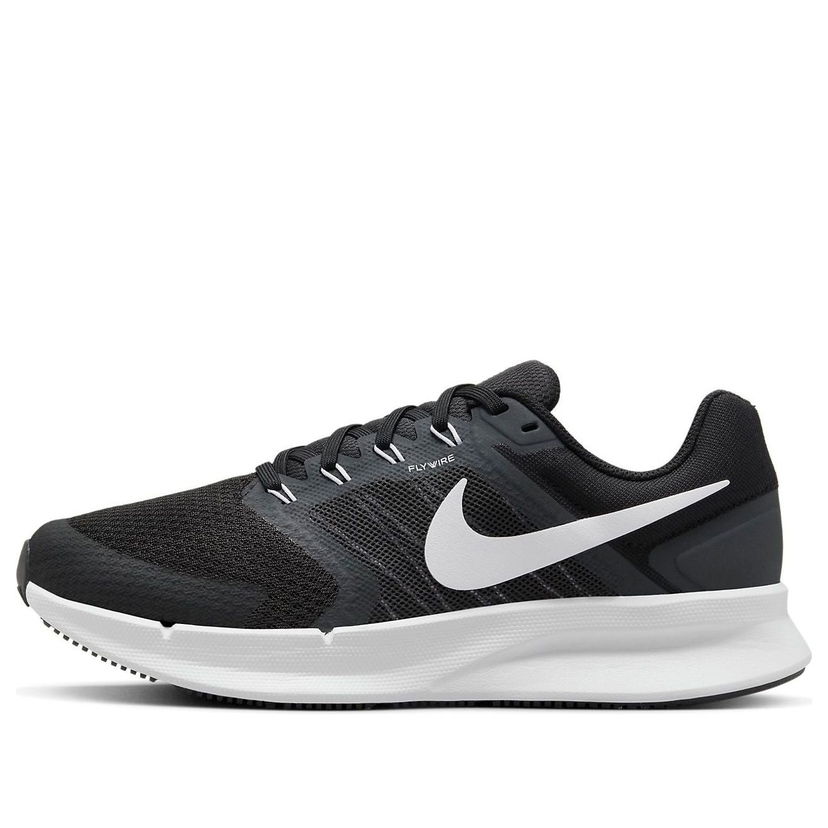 Кецове и обувки Nike Run Swift 3 Черно | DR2698-002
