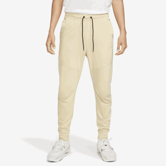 Sportswear Tech Fleece Lightweight Slim-Fit Jogger Tracksuit Bottoms
