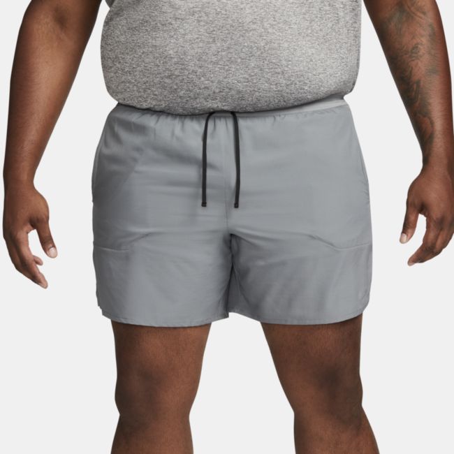 Къси панталони Nike Dri-FIT Stride Сиво | dm4761-084, 1