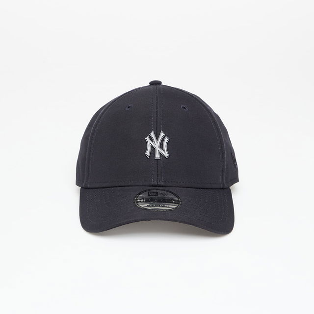 New York Yankees MLB Pin 9FORTY Adjustable Cap