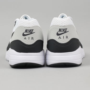 Кецове и обувки Nike Air Max 1 Ultra Essential Бяло | 819476-100, 3