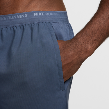 Къси панталони Nike Dri-FIT Stride 7" Running Shorts with Liner Синьо | DM4761-437, 4