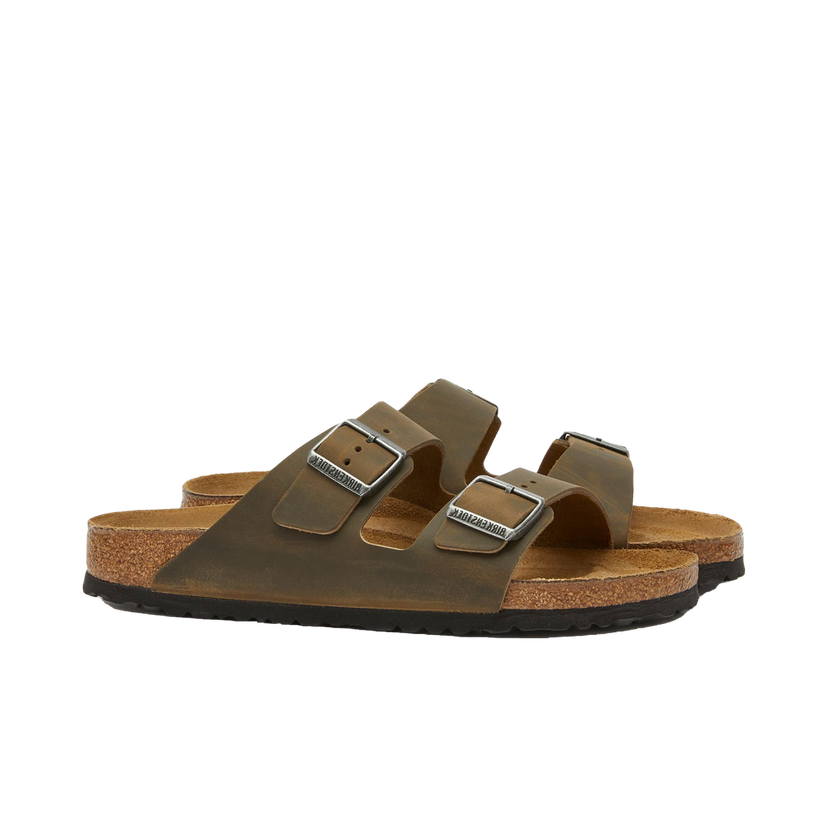 Кецове и обувки Birkenstock Arizona in Faded Khaki Oiled Leather, Size UK 2.5 | END. Clothing Кафяво | 1027039