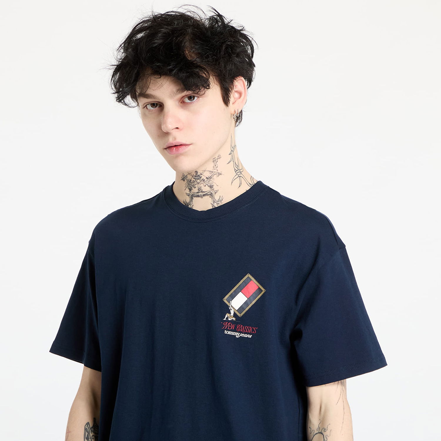 Тениска Tommy Hilfiger Tommy Jeans Relaxed Novelty Graphic T-Shirt Тъмно синьо | DM0DM20351 C1G, 1
