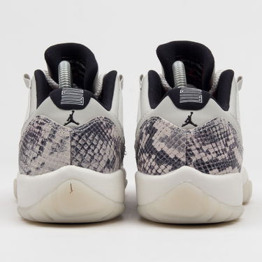 Кецове и обувки Jordan Jordan 11 Retro Low LE GS Сиво | CD6847-002, 3