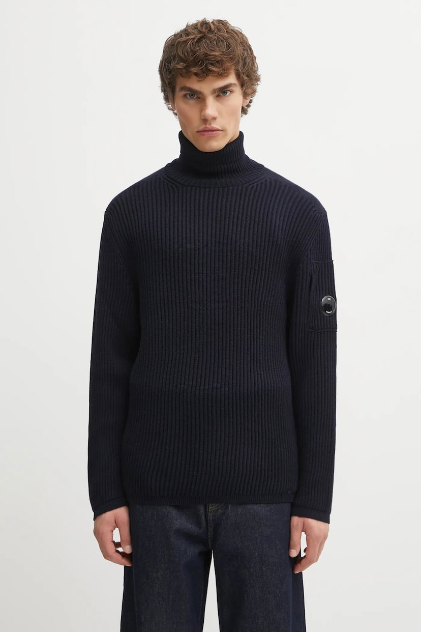 Пуловер C.P. Company Ribbed Wool Blend Turtleneck Sweater with Sleeve Pocket Тъмно синьо | 19CMKN220A006595A