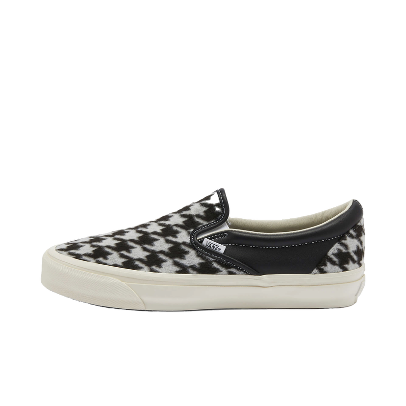 Кецове и обувки Vans Men's Slip-On Reissue 98 in Lx Houndstooth Black, Size UK 6 | END. Clothing Черно | VN000CSEBLK