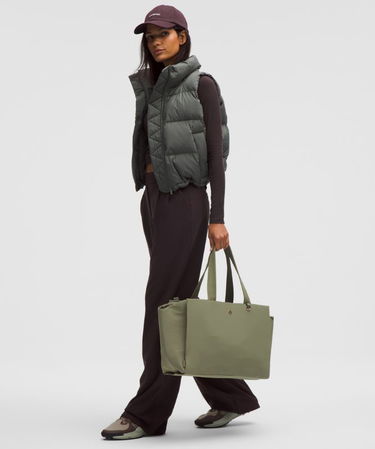 Голяма пазарска чанта lululemon lululemon 18L Triple-Compartment Tote Bag Зелено | prod20000687, 1
