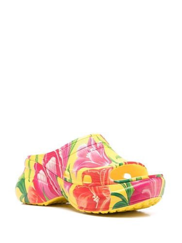 Кецове и обувки Balenciaga Crocs x Pool Slide Sandals Tulip Print Multi W Многоцветен | 677389W1S8F7053, 1