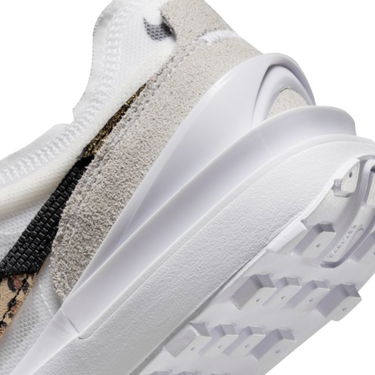 Кецове и обувки Nike Waffle One SE W Бяло | DJ9776-100, 4